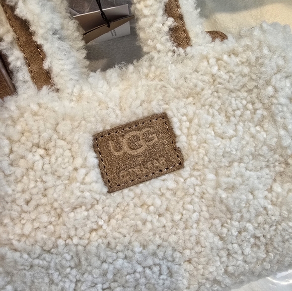 BNWT UGG x Telfar Collab Shearling Mini Shopper - Picture 4 of 12